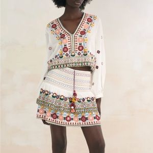 zara contrasting embroidered top NWT
